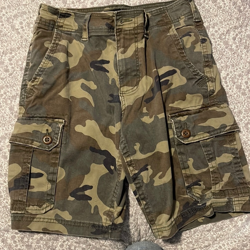 American Eagle Men’s Cargo Shorts